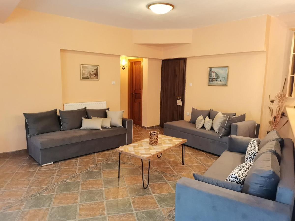Christie'S Ground Floor Apartment By The Sea Като-Гацеа Экстерьер фото